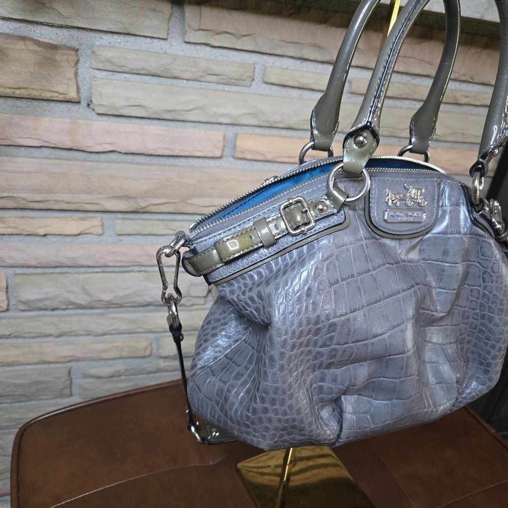 🐢 COACH Sophia. Gray Croc Embossed Chain Link Versitile Bag - Picture 6 of 14